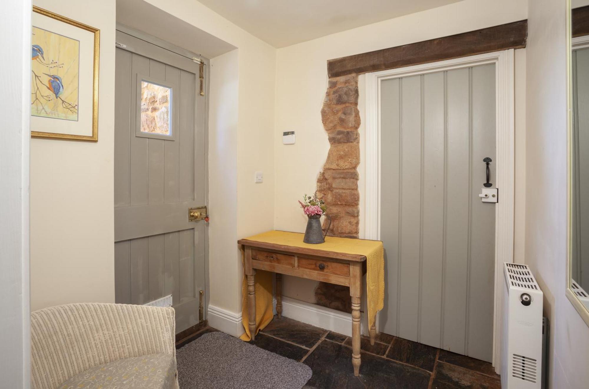 East Harwood Farm Cottage Майнхед Екстериор снимка