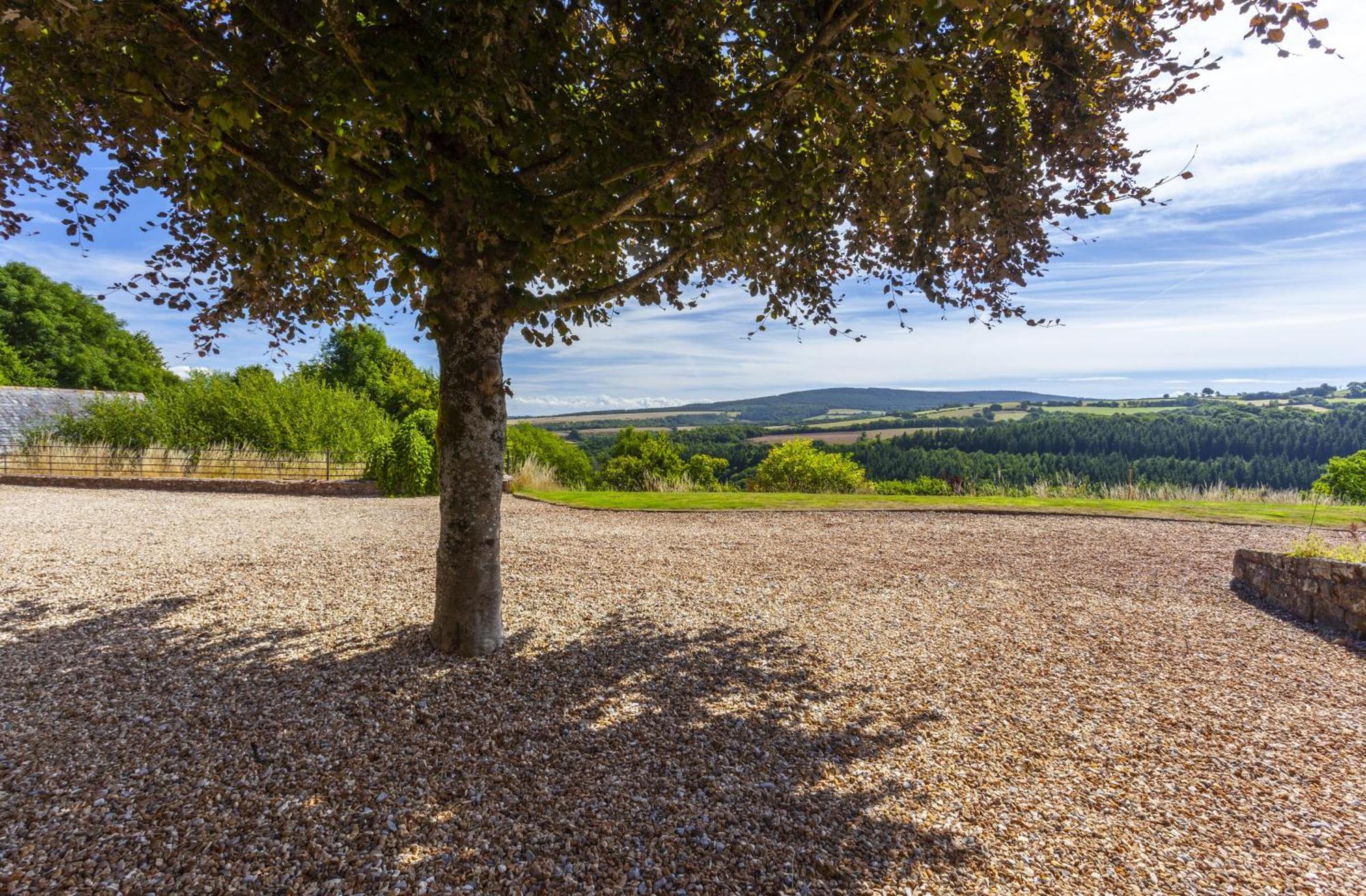East Harwood Farm Cottage Майнхед Екстериор снимка